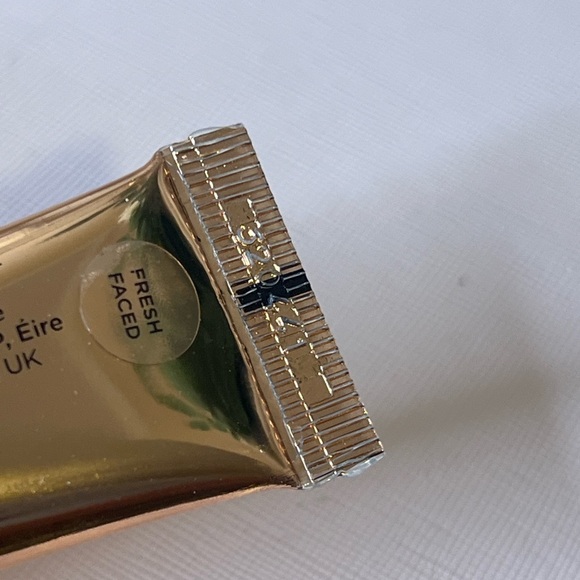 ICONIC LONDON • SHEER BLUSH - FRESH FACED • NEW IN BOX - Picture 8 of 9